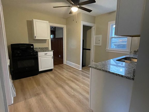 4th image of 276 4th St NW