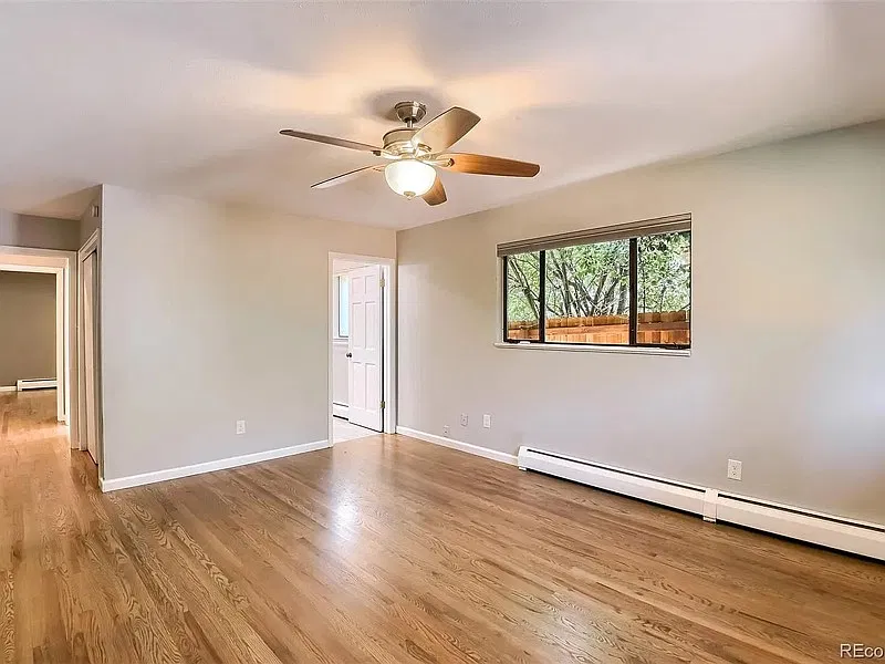 3480 Saulsbury Ct — Photo 2