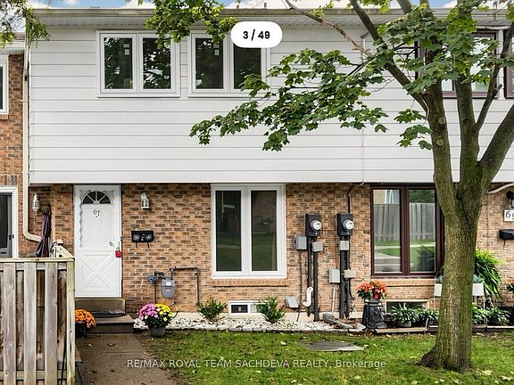 2nd image of 67 Rock Fernway