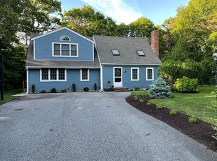 18 Captain Deyoung Ter, Marstons Mills, MA 02648