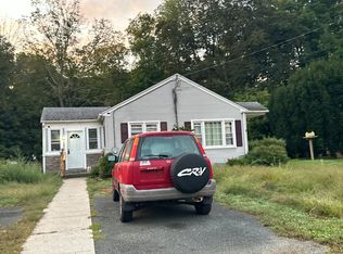 44 Colonial Ave, Agawam, MA 01001