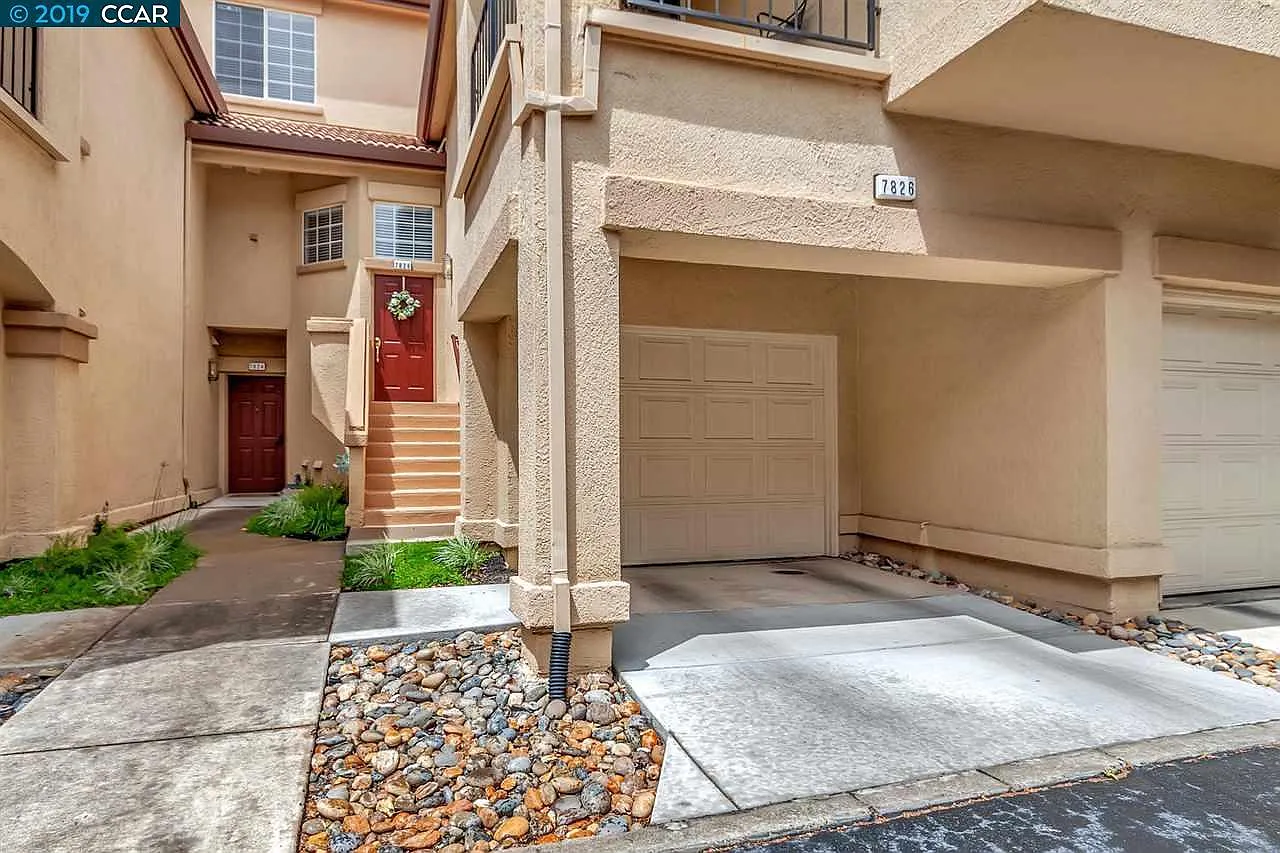 2 bed, 2.0 bath, 1285 sqft, $3,400 — Photo 1