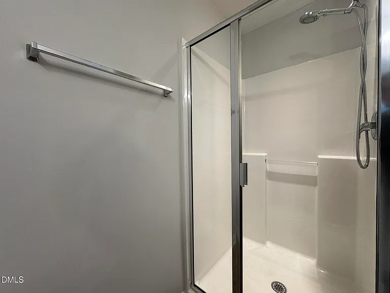 202 Cypress Hill Ln — Photo 26