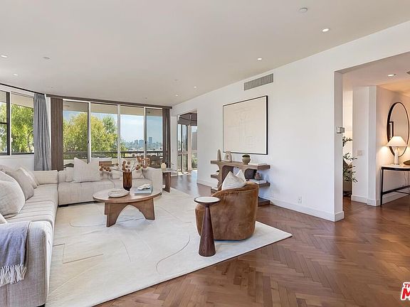 4th image of 300 N Swall Dr Unit 452