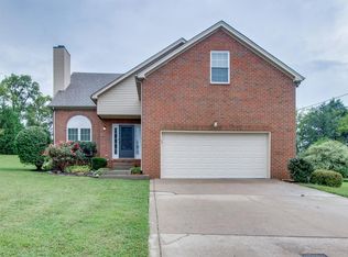 125 Victoria Ln E, Hendersonville, TN 37075