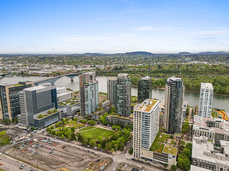 Modern New Construction - Minutes From Downtown Pdx & Ohsu — Photo 12