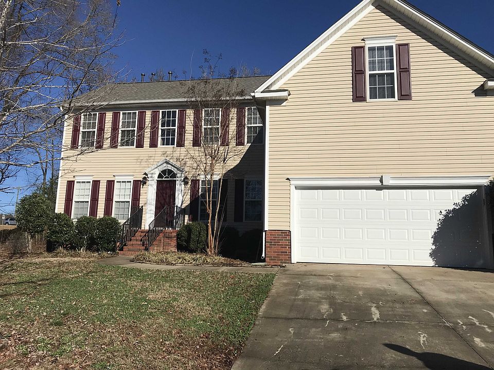 1st image of 108 Green Bank Ln