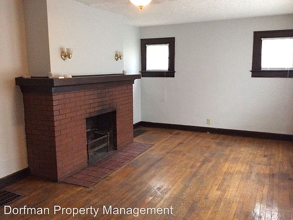 5th image of 1160 N Gladstone Ave