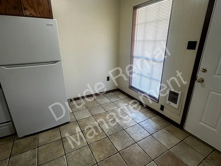 42219 W Yellow Water Rd #2 — Photo 9