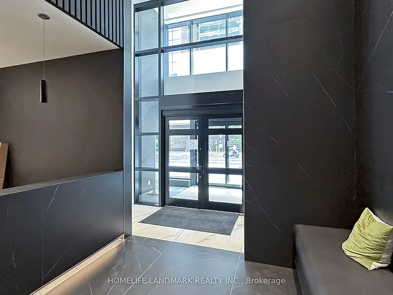 20 Edward St #616 — Photo 6