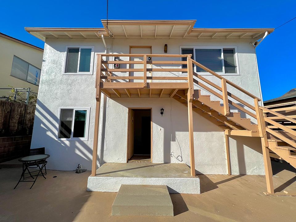 1st image of 310 Barranca Ave #C