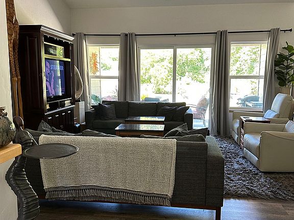4th image of 320 Skookum Ln