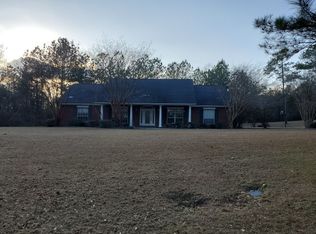 20 Calma Dr, Laurel, MS 39443