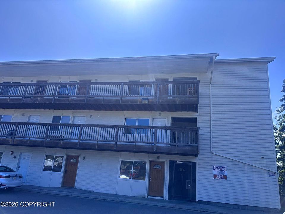 1st image of 1082 W 26th Ave #13