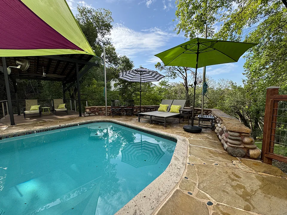 1706 River Hills Rd