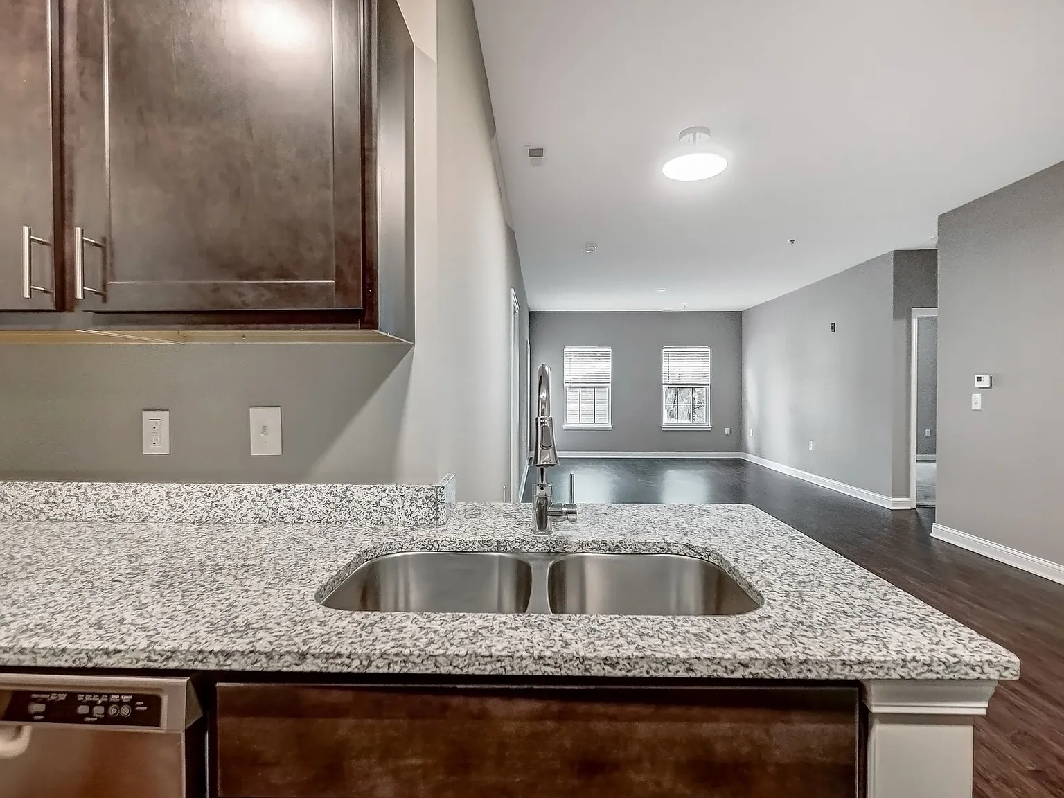 Premier Flats — Photo 4