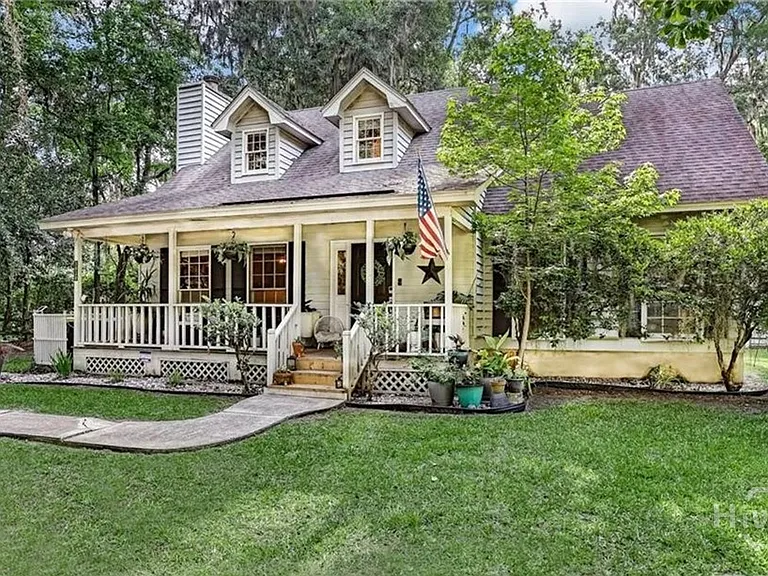 5020 Laroche Ave — Photo 2