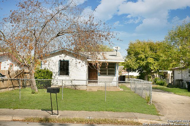 1st image of 3835 Spear St