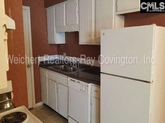 3rd image of 1680 Horseshoe Dr APT C