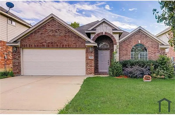 Building Photo - 4905 Summer Oaks Ln