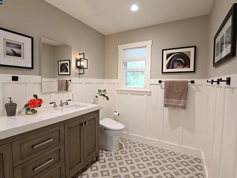 705 Camino Ricardo — Photo 22
