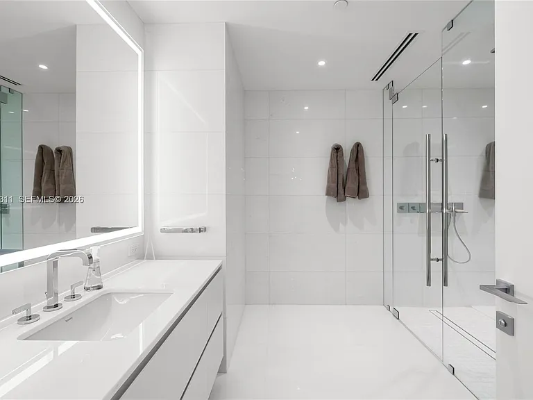 300 Biscayne Boulevard Way #4009W — Photo 47