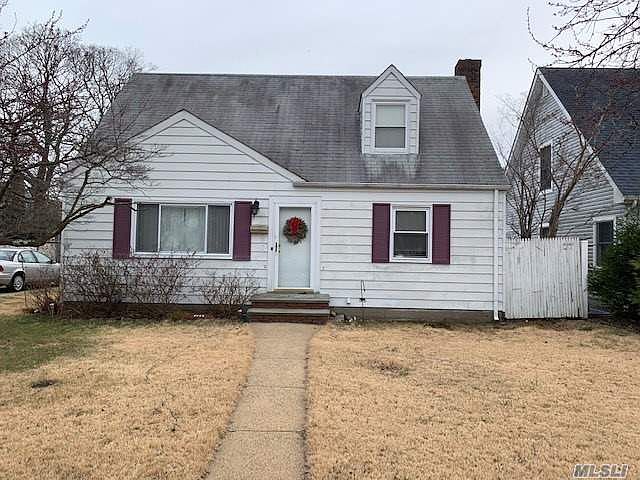 1st image of 23 Terrace Pl