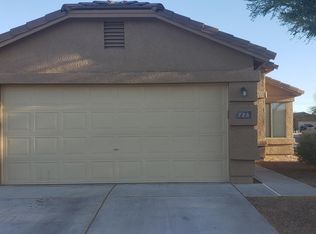 725 W Emerald Key Dr, Green Valley, AZ 85614