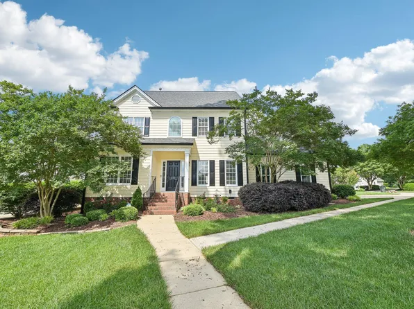 231 Heather Bluffs Dr, Garner, NC 27529