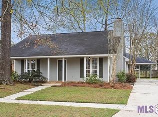4344 Country Hill Dr, Baton Rouge, LA 70816