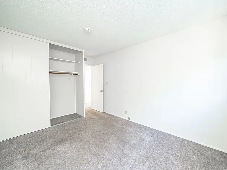 33 Moss Avenue — Photo 13