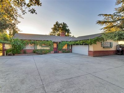 229 Edgemont Dr, Redlands, CA, 92373