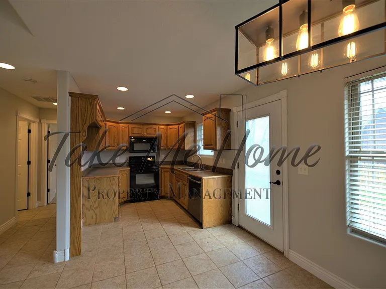 4902 E Farm Road 136 — Photo 6