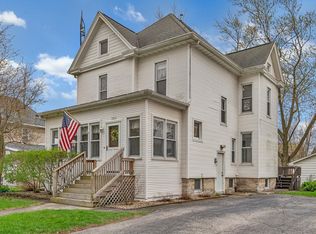 303 W Henry St, Odell, IL 60460