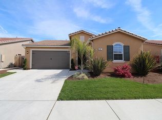 817 Maine Ave, Clovis, CA 93619