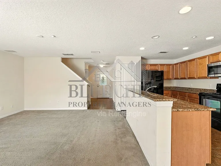 13800 Golden Russet Dr — Photo 12