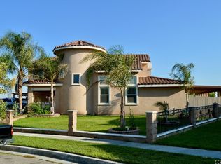 1525 W Carpenter St, Rialto, CA 92377