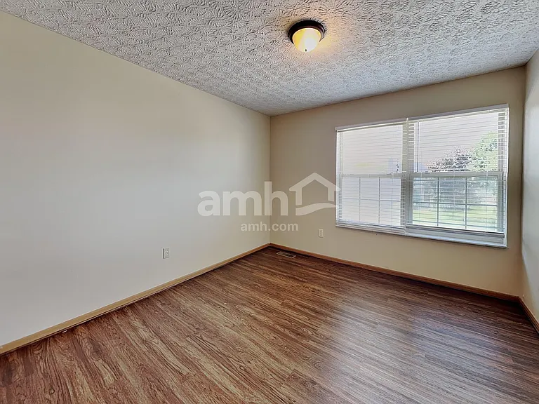 4308 Shady Meadows Dr — Photo 17