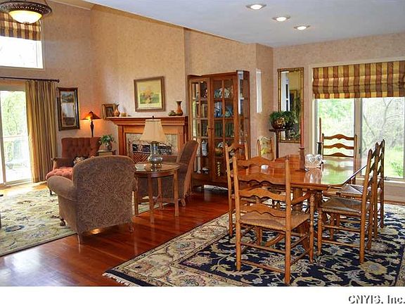 4th image of 419 White Heron Cir