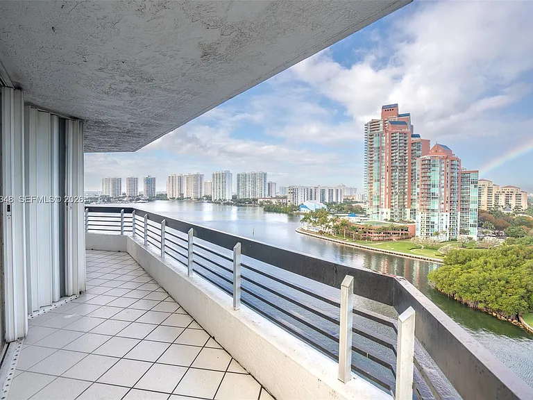 3530 Mystic Pointe Dr #1401 — Photo 5