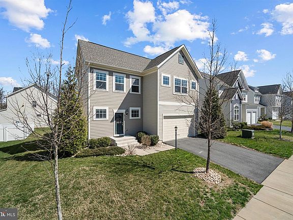 3rd image of 12172 Aster Rd