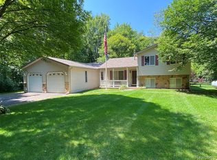 1451 Yensch Rd, Dundee, MI 48131