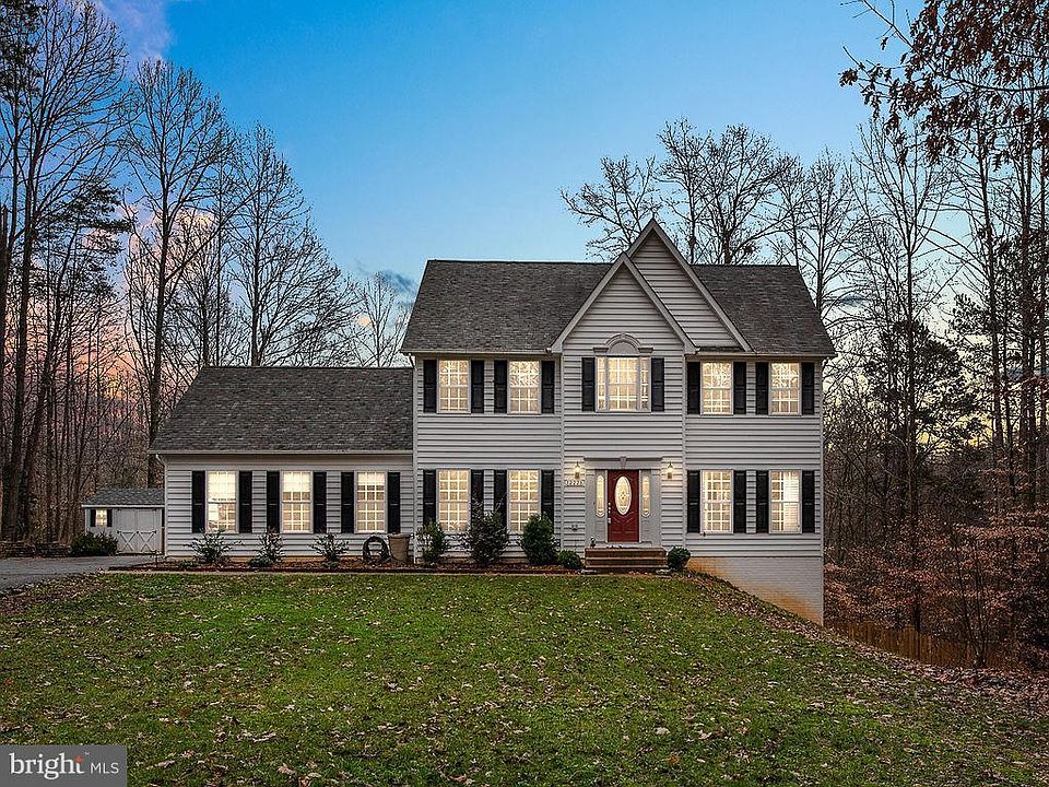 1st image of 12223 Canterbury Ct