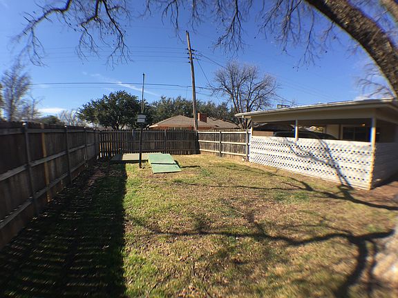 2nd image of 2260 Hollis Dr