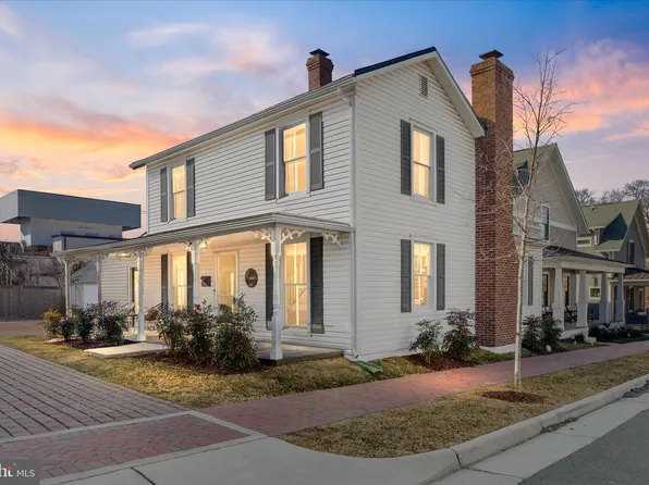 645 Jefferson St, Herndon, VA 20170