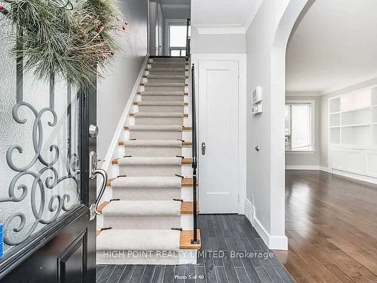 1090 Kipling Ave — Photo 2