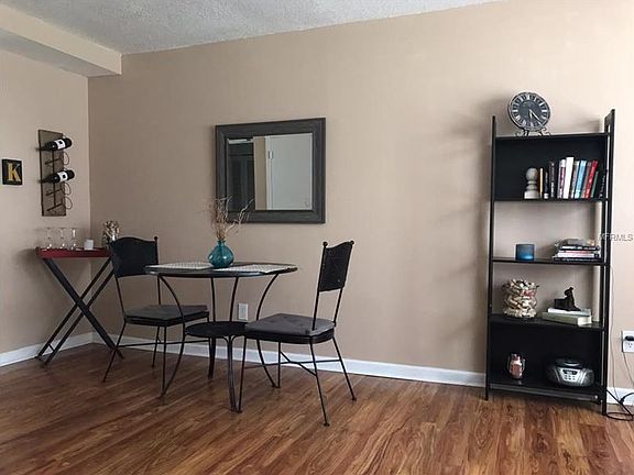 5th image of 14603 Pine Glen Cir