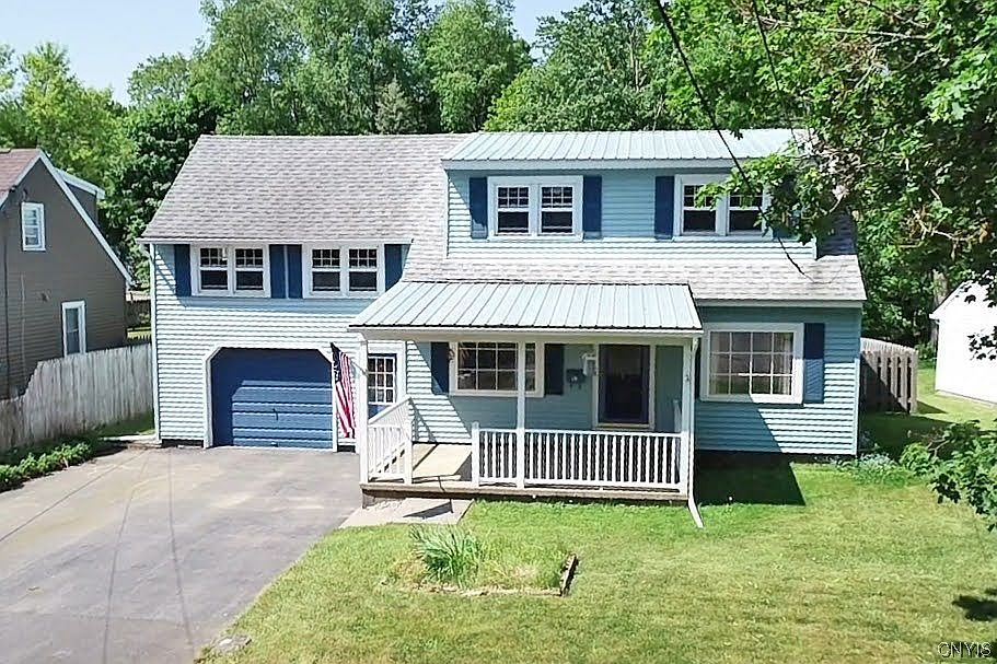 1st image of 13 Highland Dr