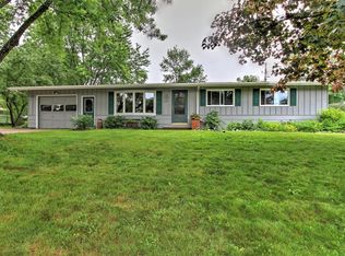 108 Greenhill Dr, Viroqua, WI 54665