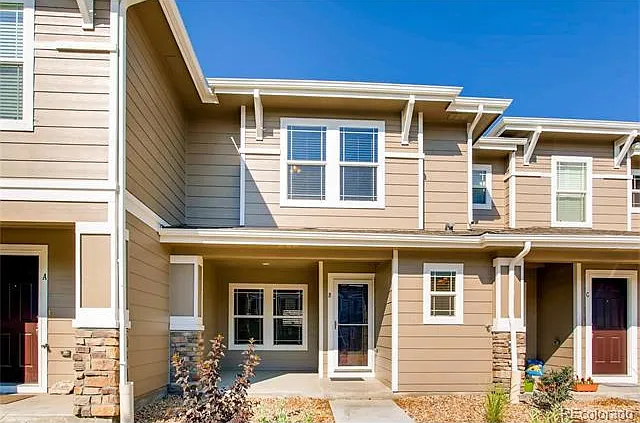 3 bed, 1364 sqft, $2,400 — Photo 3